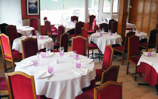 Restaurant Au Menil Paris